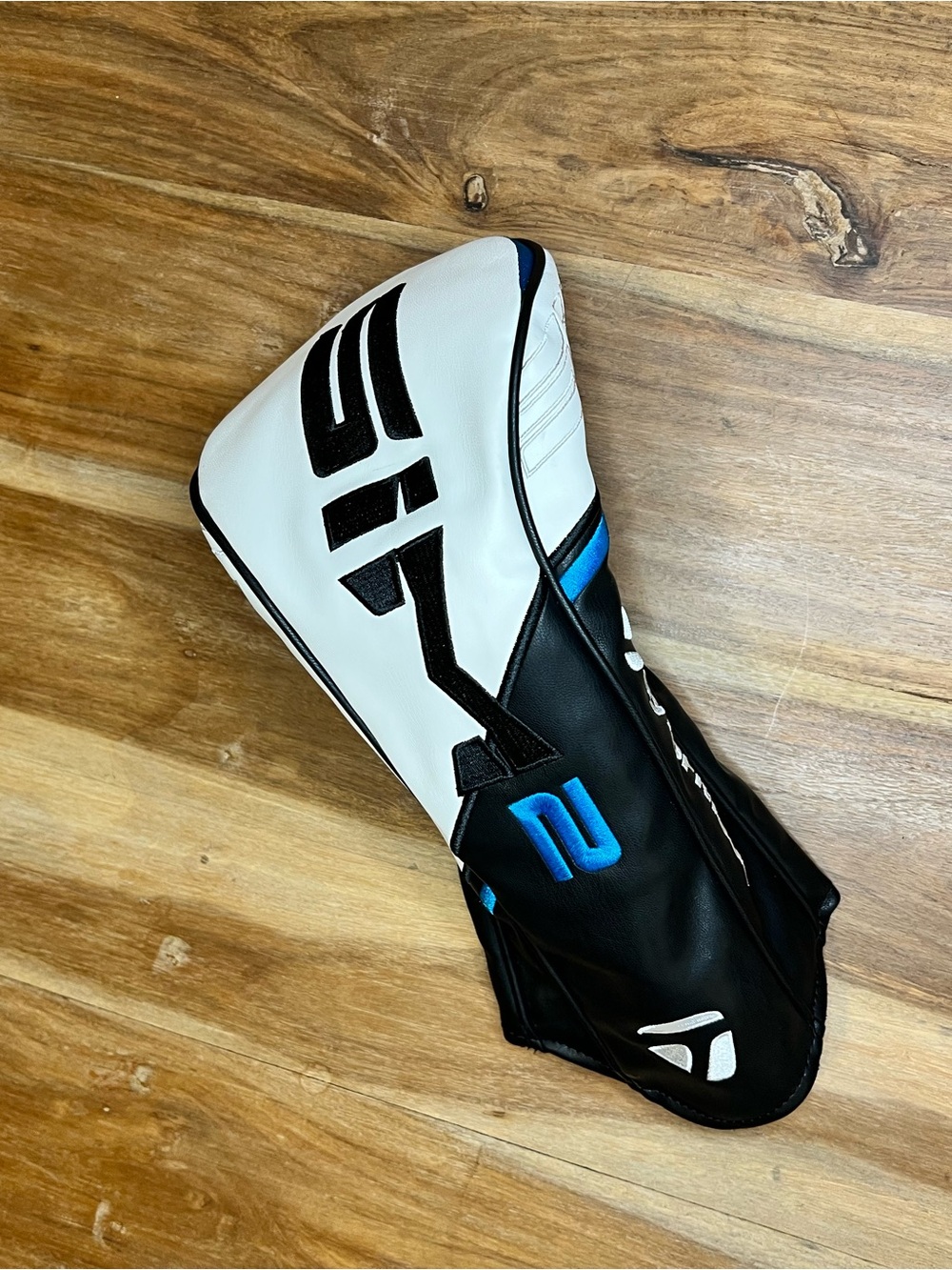 TaylorMade SIM2 Driver Headcover